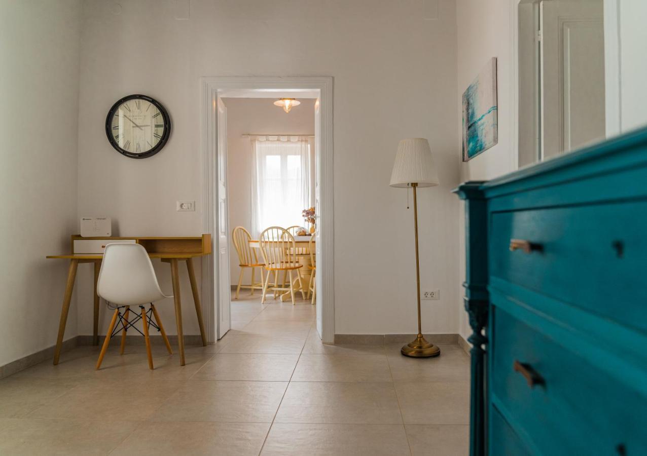 Komis Mansion Exámbela 외부 사진