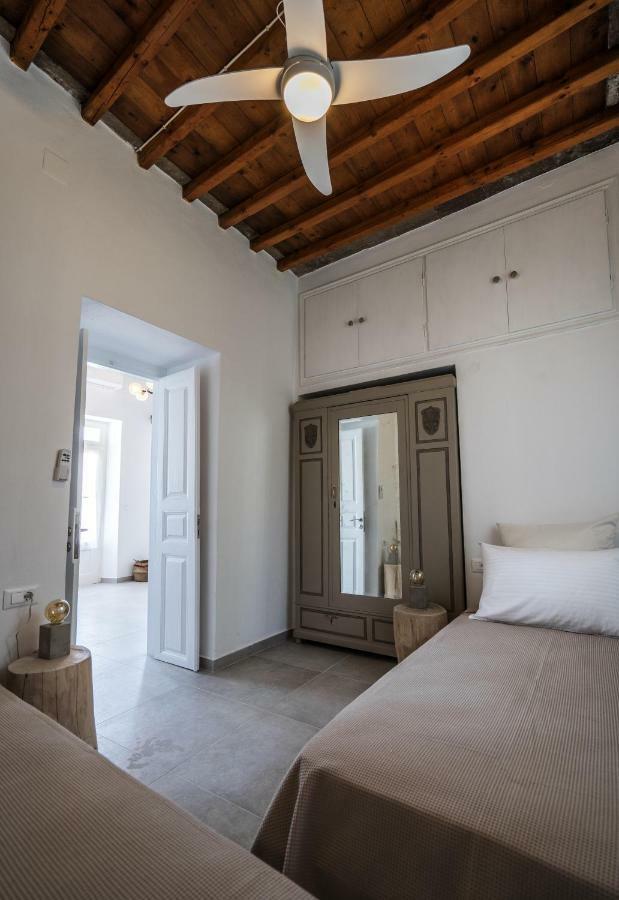 Komis Mansion Exámbela 외부 사진